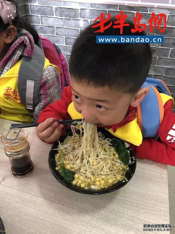 �뵺��С��������������У���ͻ�������Բ������